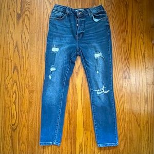 EUC Forever 21 ankle length, button fly, jeans